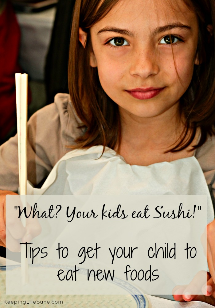 It's so frustrating when there is something you KNOW your child will like, but they won't even try it.  Here are some great tips to get your child to eat new foods.
