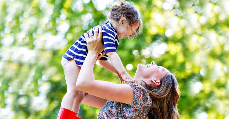 Simple Ways to Praise Your Child