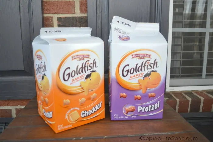 2 bag of Goldfish crackers
