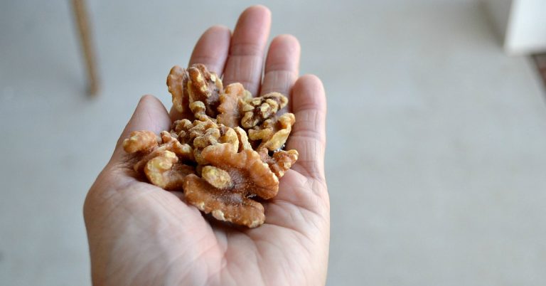 Foods that Cause and Fight Inflammation