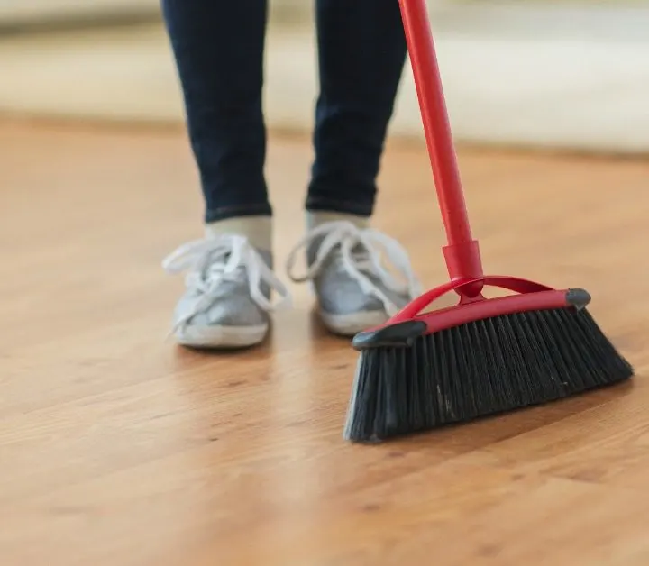 Don't underestimate your tween! They should be able to do most chores around your house by themselves. Here are some great chores for tweens.