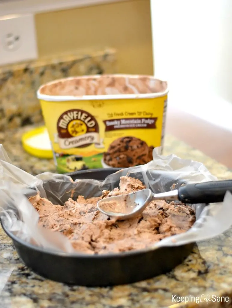 This chocolate lover's ICE CREAM CAKE is the best dessert during the summer. You have to check see how easy it is. So simple!