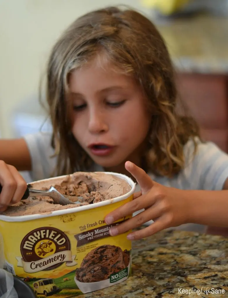 This chocolate lover's ICE CREAM CAKE is the best dessert during the summer. You have to check see how easy it is. So simple!