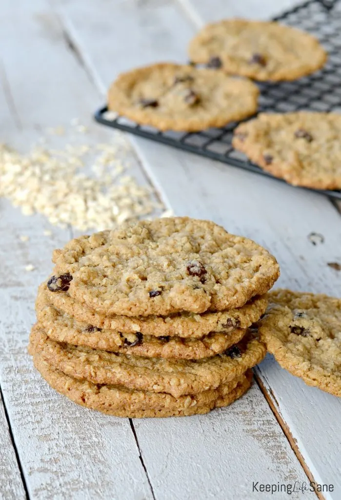 These are best EGGLESS oatmeal cookies EVER! Perfect for lunch boxes, snacks, and desserts. They won't last long so make sure to make a double batch.