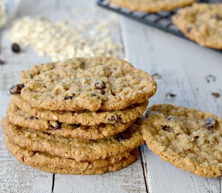 These are best EGGLESS oatmeal cookies EVER! Perfect for lunch boxes, snacks, and desserts. They won't last long so make sure to make a double batch.