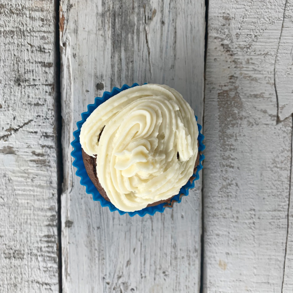 Vanilla buttercream frosting is perfect for any cake or cupcakes. This one is my recipe I use for almost all my cakes. It's so yummy and fluffy!