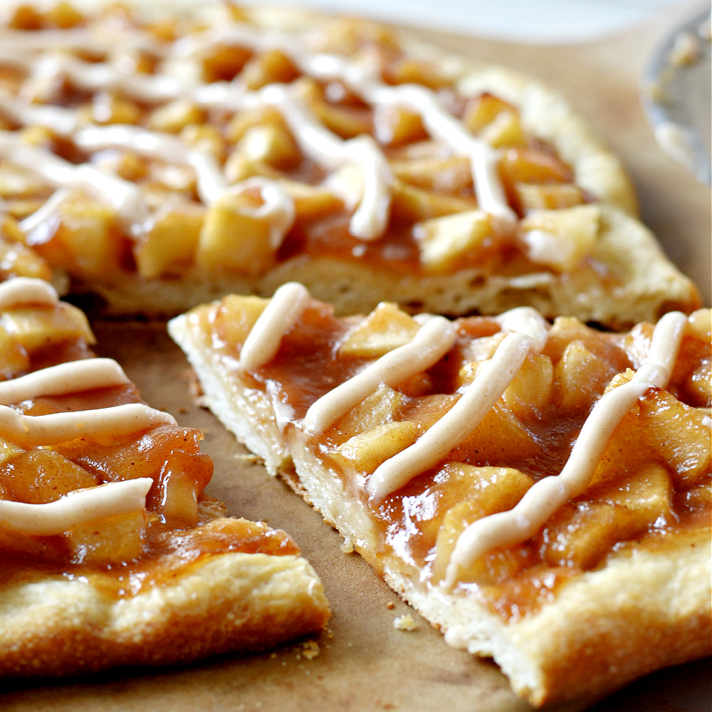 Beautiful view of apple pie pizza
