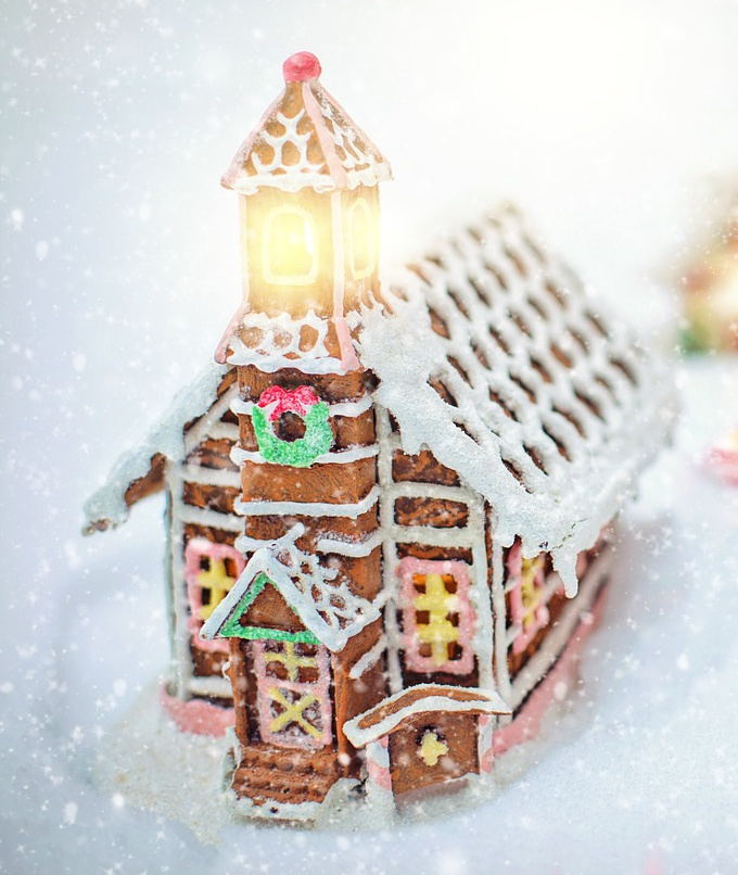 gingerbread house with snowy background